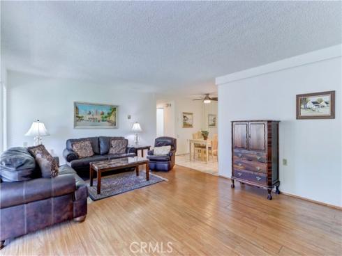 524 Calle Aragon N , Laguna Woods, CA