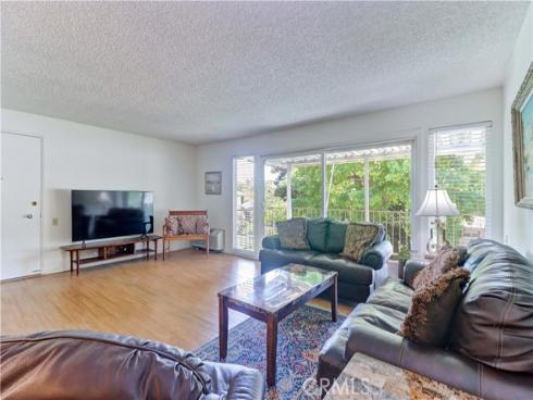 524 Calle Aragon N , Laguna Woods, CA