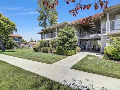 2208  Via Mariposa  Q , Laguna Woods, CA
