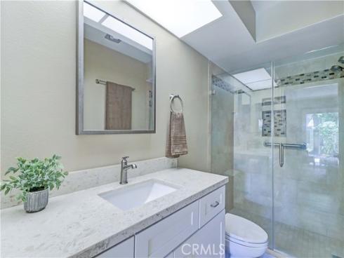 5507 Paseo Del Lago W B , Laguna Woods, CA