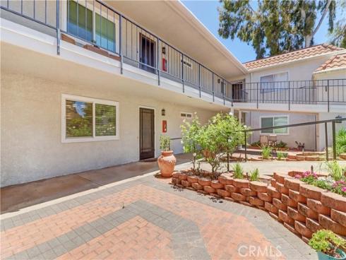 5507 Paseo Del Lago W B , Laguna Woods, CA