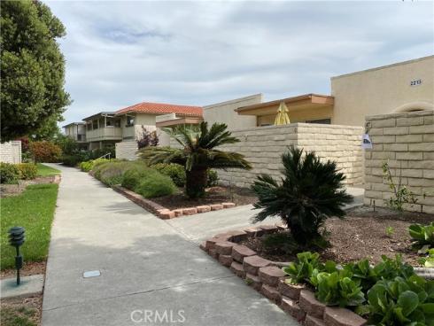 2213 Via Mariposa East B