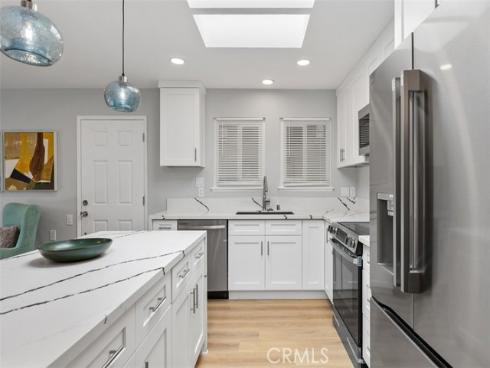 802 Ronda Mendoza N , Laguna Woods, CA