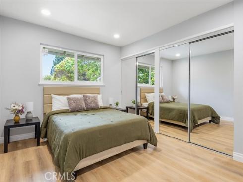 802 Ronda Mendoza N , Laguna Woods, CA