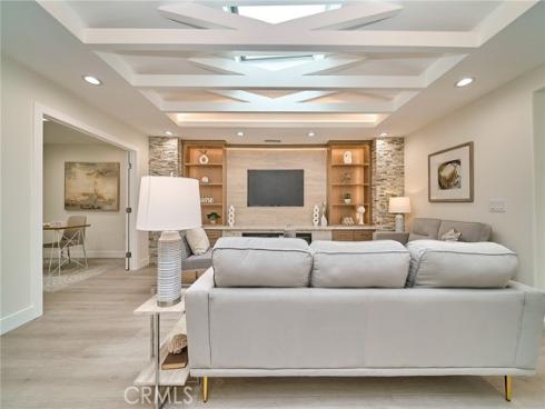 2081 Ronda Granada A , Laguna Woods, CA
