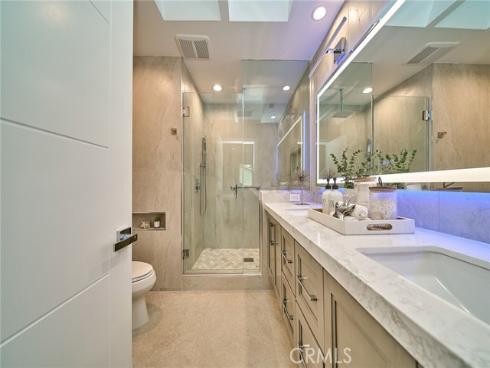 2081 Ronda Granada A , Laguna Woods, CA