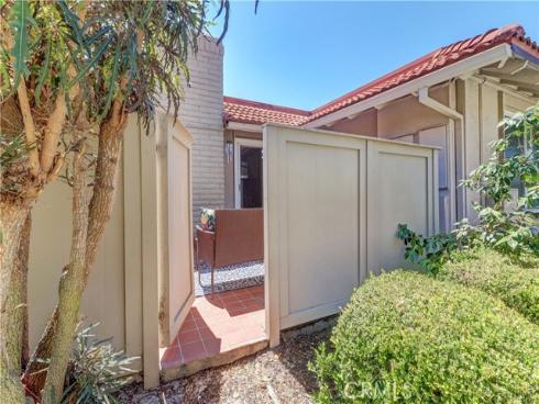 3134 Via Serena North C , Laguna Woods, CA