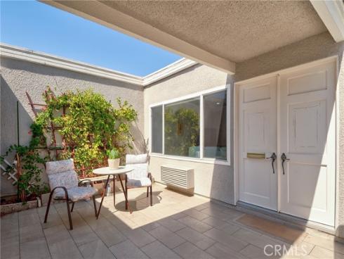687  Avenida Sevilla  B , Laguna Woods, CA