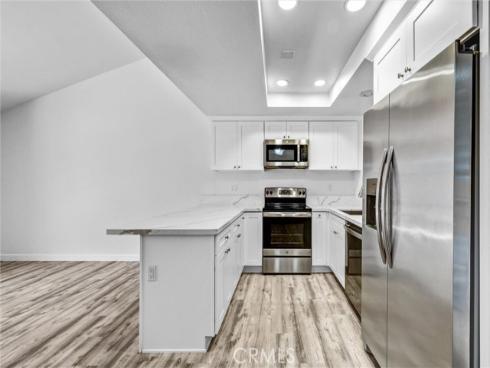 2312 Via Puerta B , Laguna Woods, CA