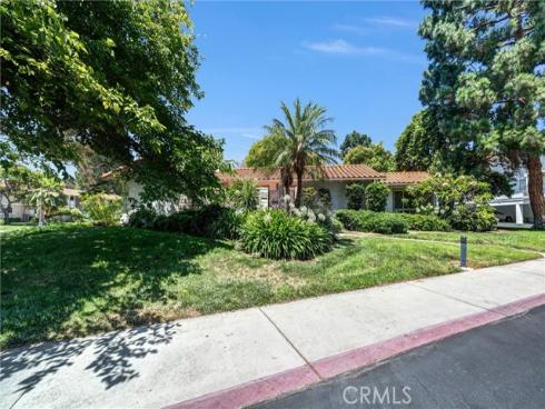 2312 Via Puerta B , Laguna Woods, CA