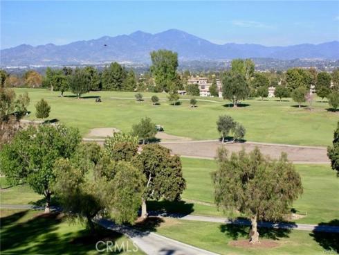 2312 Via Puerta B , Laguna Woods, CA