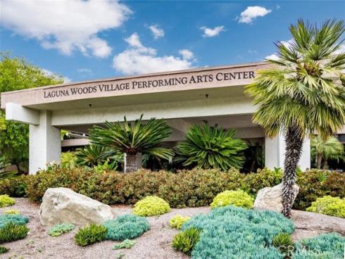 2312 Via Puerta B , Laguna Woods, CA