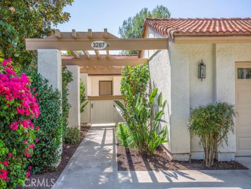 3287 San Amadeo A , Laguna Woods, CA