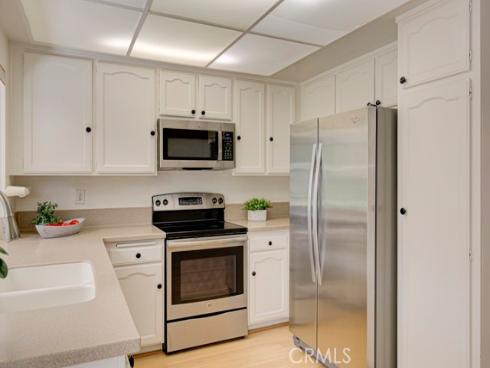 3287 San Amadeo A , Laguna Woods, CA