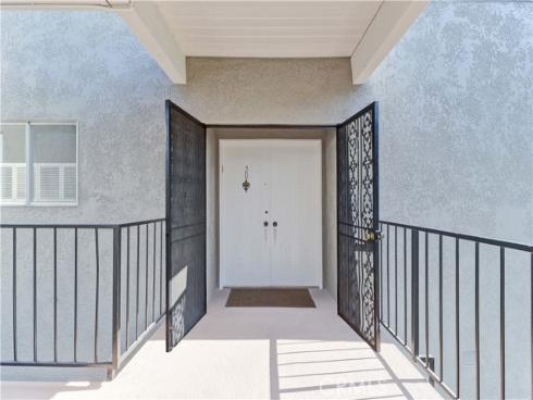 2404  Via Mariposa  3D , Laguna Woods, CA