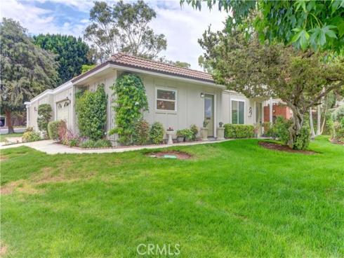 3254 San Amadeo C , Laguna Woods, CA