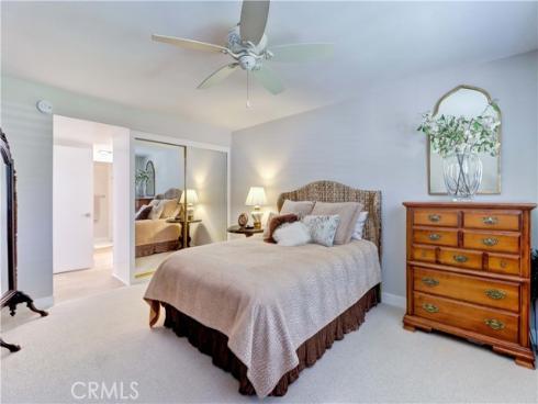 860 Ronda Mendoza O , Laguna Woods, CA