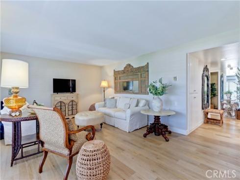 860 Ronda Mendoza O , Laguna Woods, CA