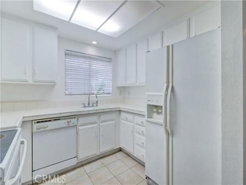 2399 Via Mariposa W Unit 1-f , Laguna Woods, CA