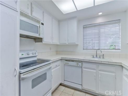 2399 Via Mariposa W Unit 1-f , Laguna Woods, CA