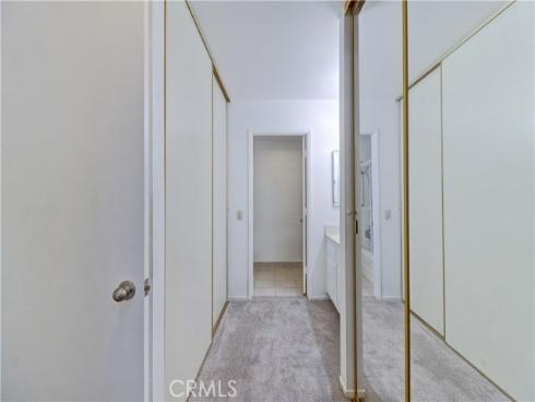 2399 Via Mariposa W Unit 1-f , Laguna Woods, CA