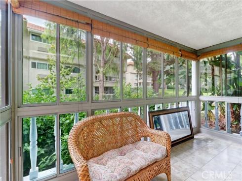 2399 Via Mariposa W Unit 1-f , Laguna Woods, CA