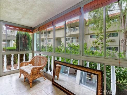 2399 Via Mariposa W Unit 1-f , Laguna Woods, CA