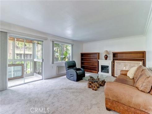 2399 Via Mariposa W Unit 1-f , Laguna Woods, CA