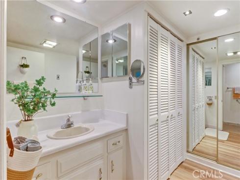2184 Via Mariposa B , Laguna Woods, CA