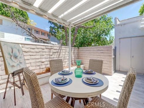 2305 Via Puerta , Laguna Woods, CA