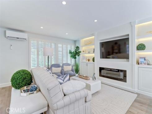 2305 Via Puerta , Laguna Woods, CA