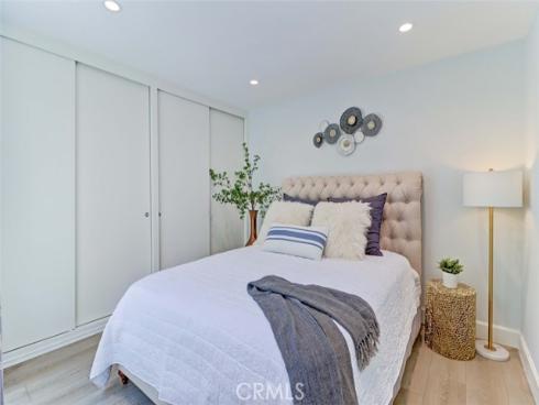 2305 Via Puerta , Laguna Woods, CA