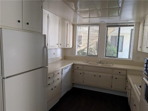 35 Calle Aragon A , Laguna Woods, CA