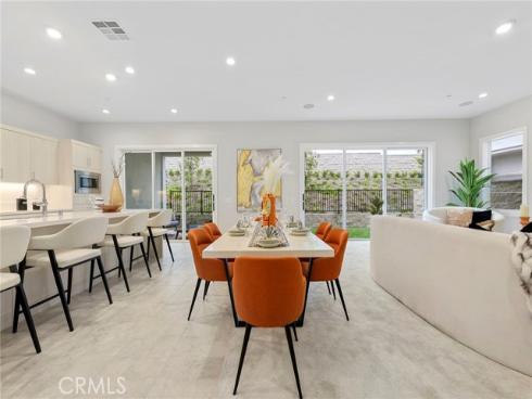 200 Sierra Madre , Lake Forest, CA