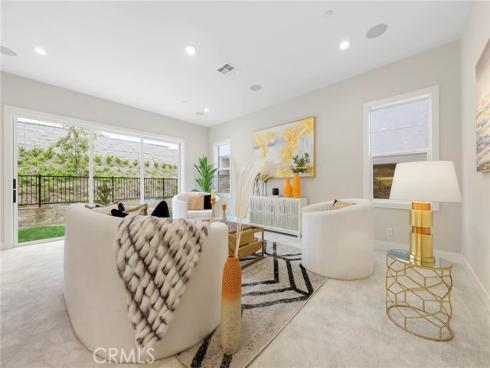 200 Sierra Madre , Lake Forest, CA