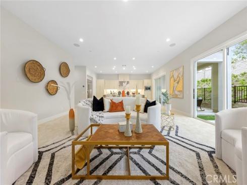 200 Sierra Madre , Lake Forest, CA