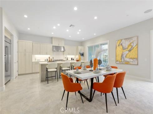 200 Sierra Madre , Lake Forest, CA