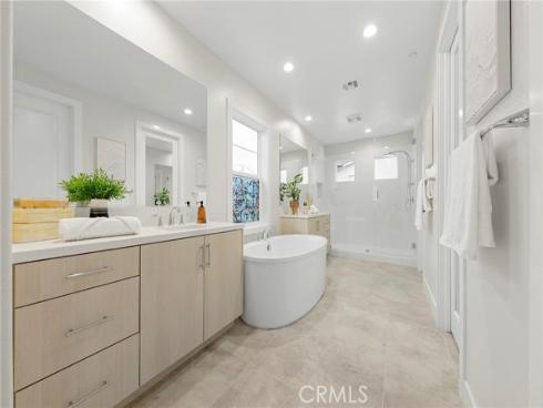 200 Sierra Madre , Lake Forest, CA