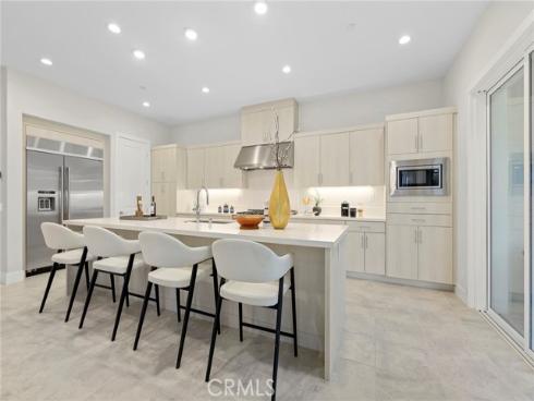 200 Sierra Madre , Lake Forest, CA