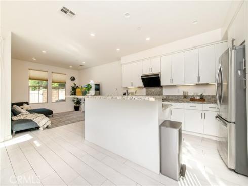 192 Finch , Lake Forest, CA