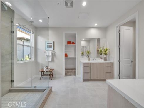 120 Parkland Alley , Lake Forest, CA