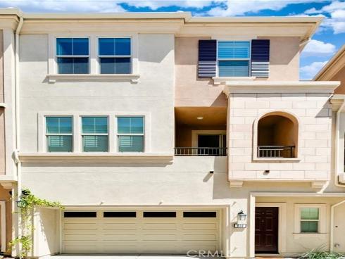 606 White Oaks , Lake Forest, CA