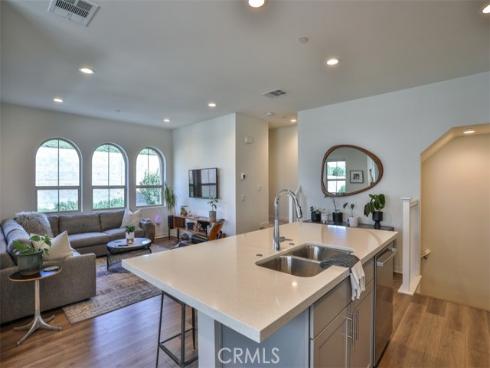 608 White Oaks , Lake Forest, CA