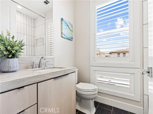 200 Longden , Lake Forest, CA