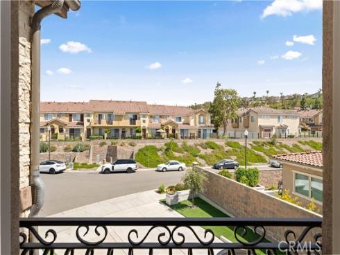 2592 Highland Oak Court, Lake Forest, CA