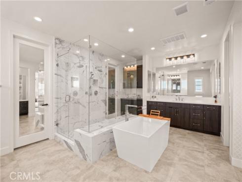 2592 Highland Oak Court, Lake Forest, CA