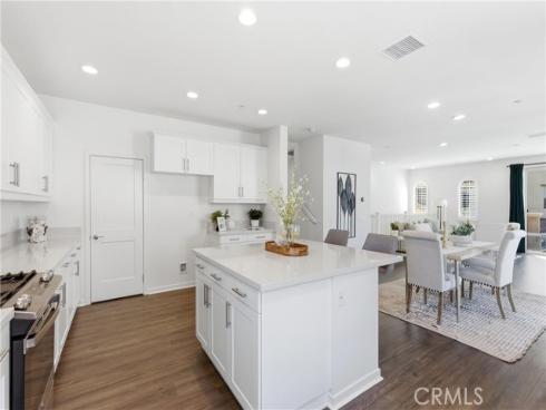 600 Shadowbrook , Lake Forest, CA