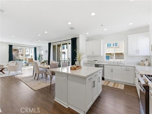 600 Shadowbrook , Lake Forest, CA