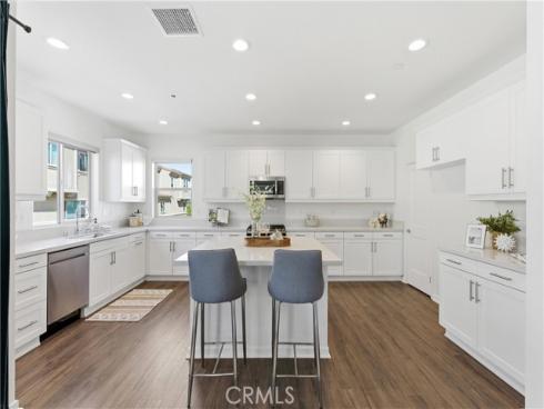 600 Shadowbrook , Lake Forest, CA