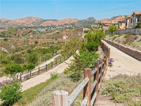 609 Shadowbrook , Lake Forest, CA